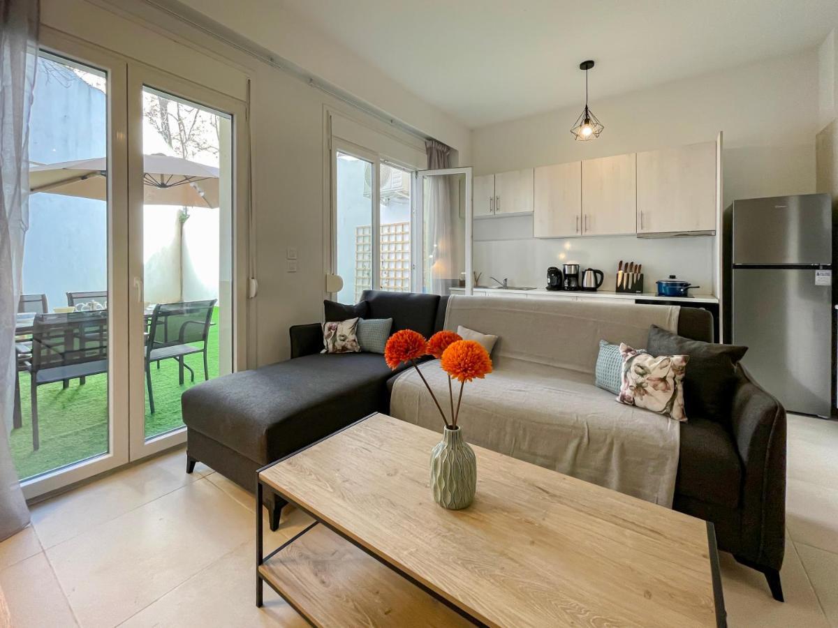Апартаменты Soho Modern 55Sqm Studio With Secret Garden Афины Экстерьер фото