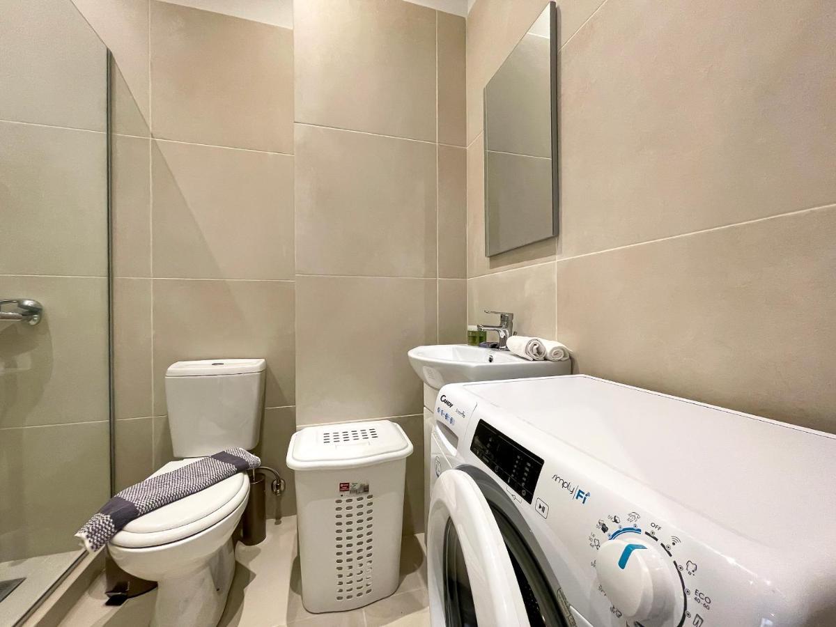 Апартаменты Soho Modern 55Sqm Studio With Secret Garden Афины Экстерьер фото